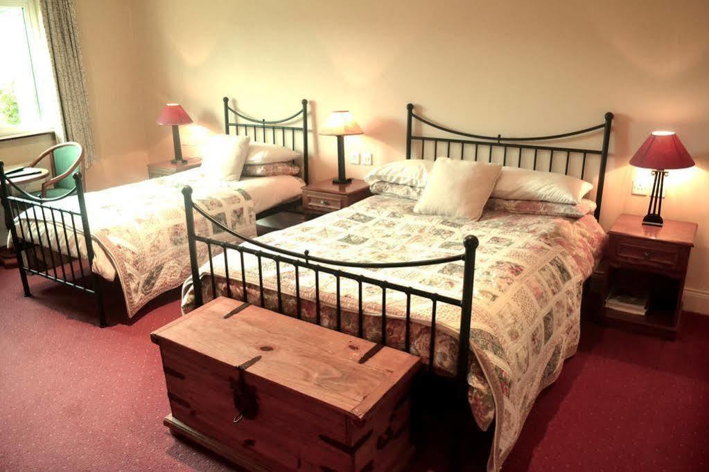 Applecroft House Bed & Breakfast Киларни Екстериор снимка