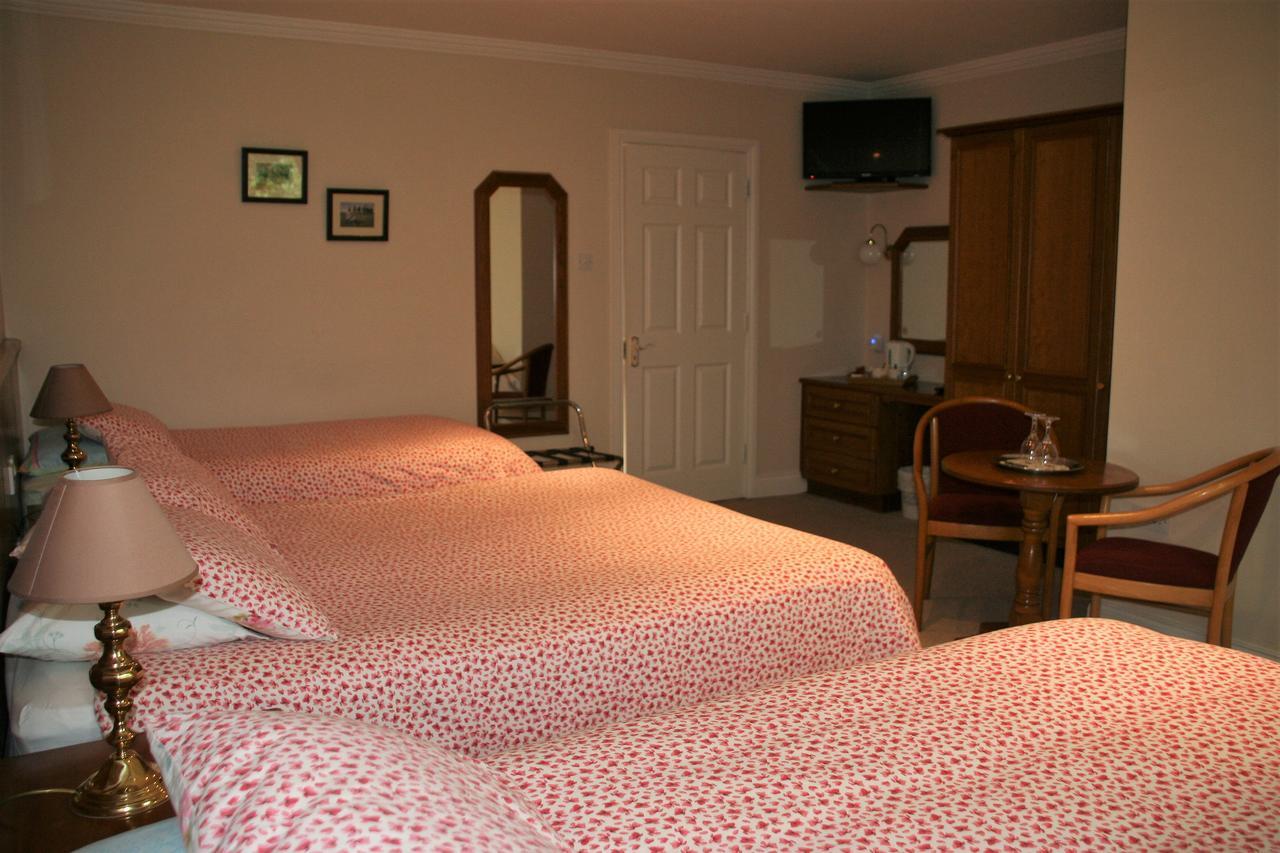 Applecroft House Bed & Breakfast Киларни Екстериор снимка