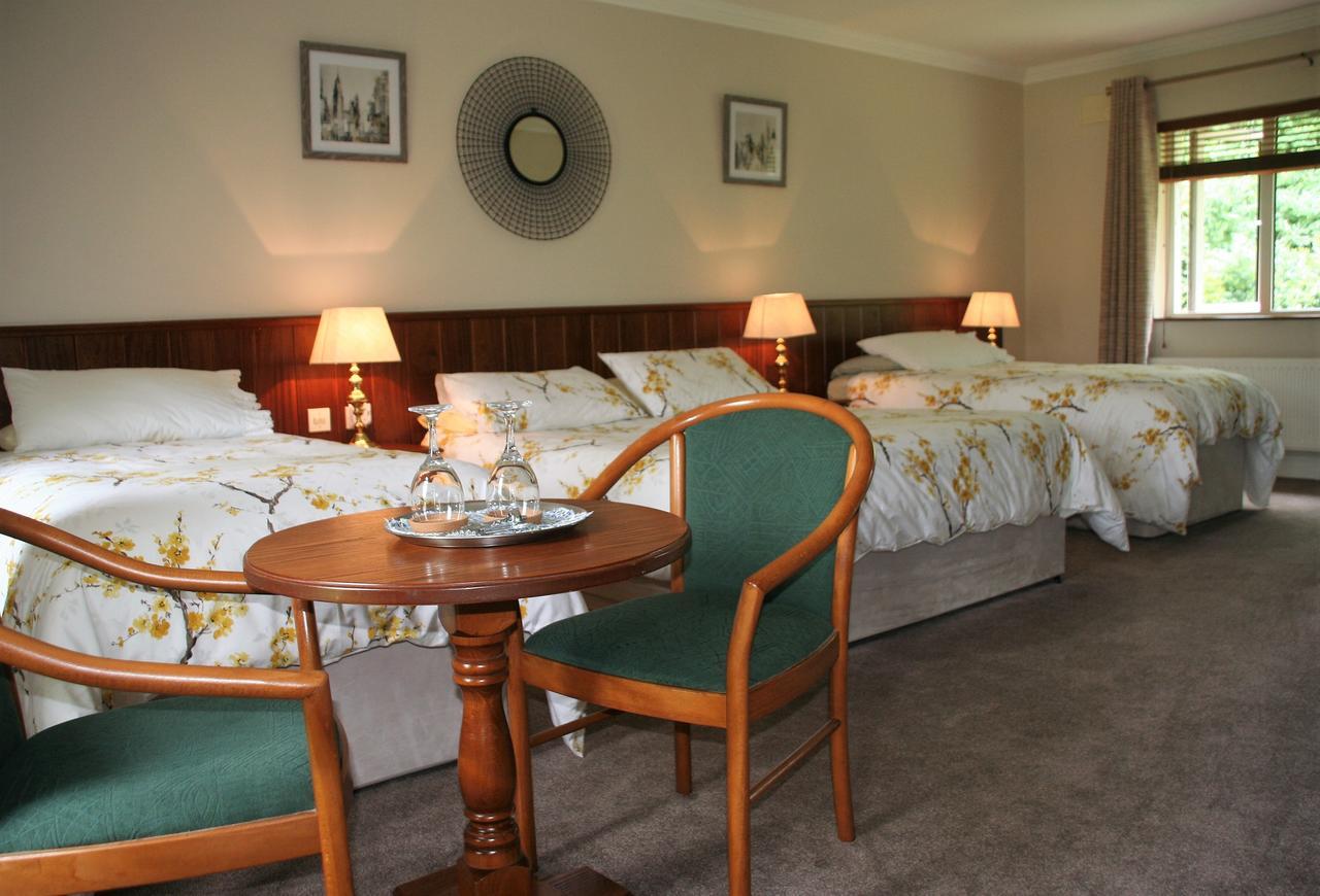 Applecroft House Bed & Breakfast Киларни Екстериор снимка